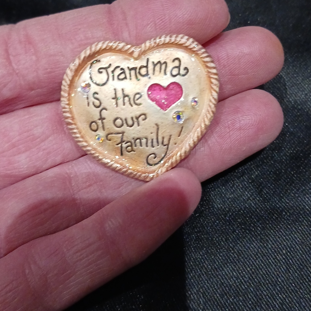 Vintage AJMC signed 'Grandma is the Heart of our Family' Pin Brooch.